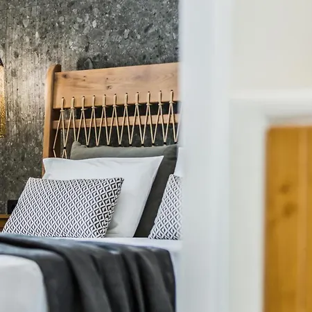 Naxian Secret Hotel
