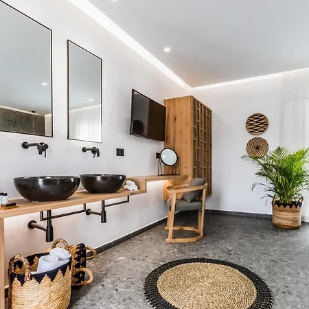 Hotel Naxian Secret