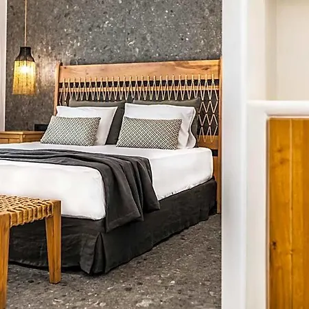 Hotel Naxian Secret